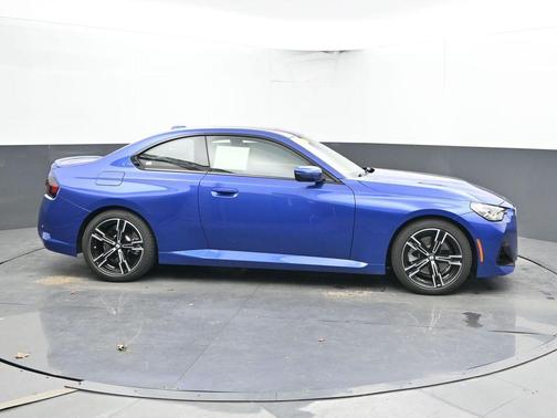 Portimao Blue Metallic 2026 BMW 230 i