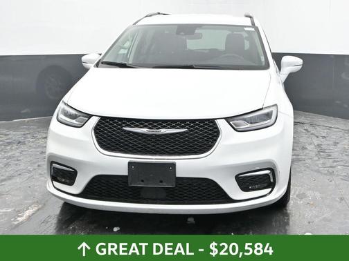 2022 Chrysler Pacifica Touring-L