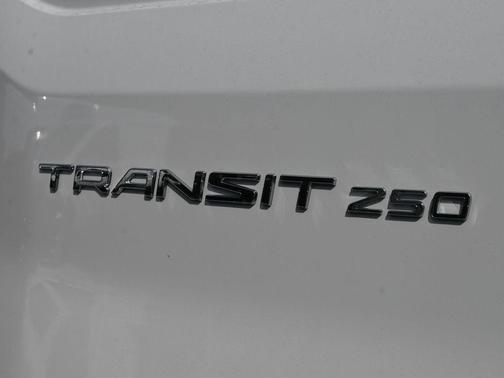 2025 Ford Transit-250 148 WB Medium Roof Cargo