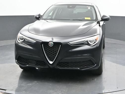 2020 Alfa Romeo Stelvio Base