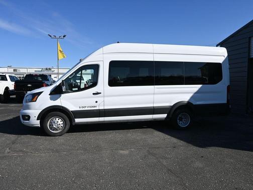 2024 Ford Transit-350 XLT