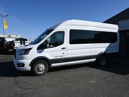 2024 Ford Transit-350 XLT