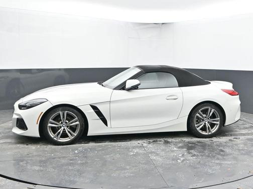 2025 BMW Z4 sDrive30i