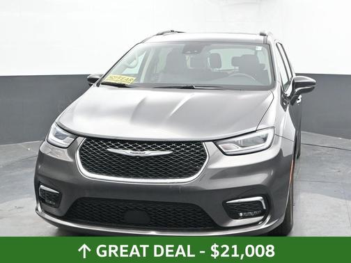 2022 Chrysler Pacifica Touring-L