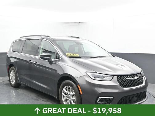 2022 Chrysler Pacifica Touring-L