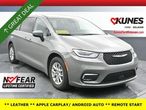 2023 Chrysler Pacifica Touring-L