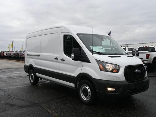 2025 Ford Transit-250 148 WB Medium Roof Cargo
