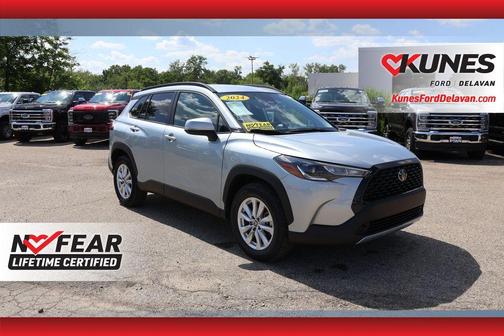2024 Toyota Corolla Cross LE