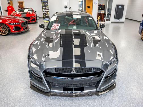 2022 Ford Shelby GT500 Base