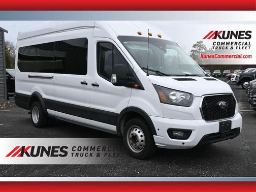 2024 Ford Transit-350 XLT