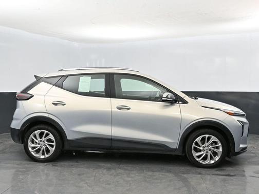 Silver Flare Metallic 2023 Chevrolet Bolt EUV LT