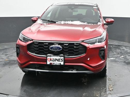 2026 Ford Escape ST-Line Elite