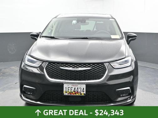 2023 Chrysler Pacifica Touring-L