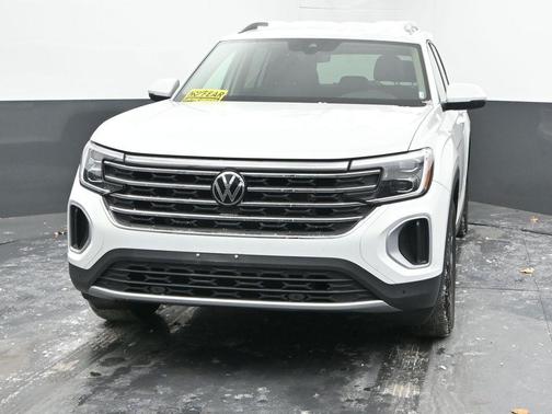 2025 Volkswagen Atlas 2.0T SE