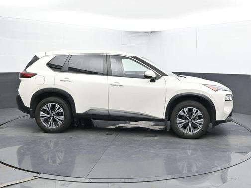 White 2023 Nissan Rogue SV