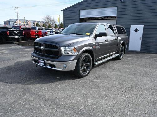 2015 RAM 1500 SLT
