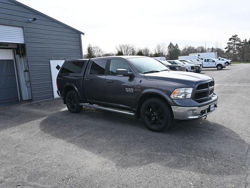 2015 RAM 1500 SLT