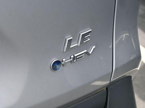 2025 Toyota RAV4 Hybrid LE