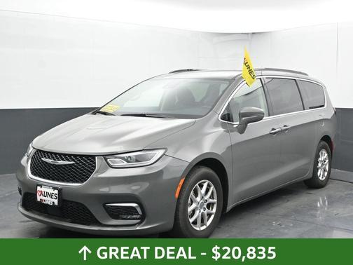 2022 Chrysler Pacifica Touring-L