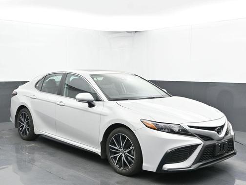2024 Toyota Camry SE Nightshade