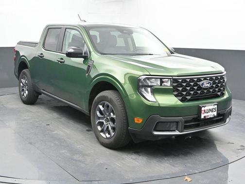 Green 2025 Ford Maverick XLT