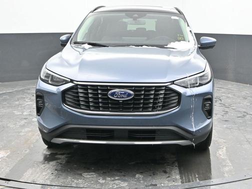 2026 Ford Escape Platinum