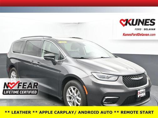 2022 Chrysler Pacifica Touring-L