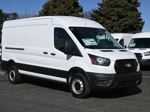 2026 Ford Transit-250 148 WB Medium Roof Cargo