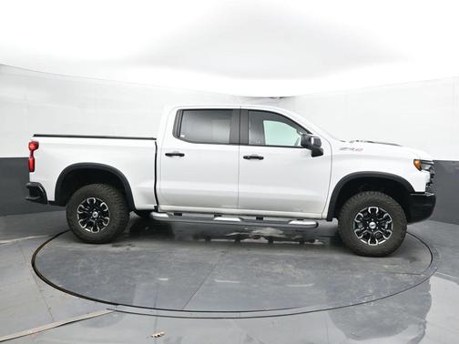 Summit White 2024 Chevrolet Silverado 1500 ZR2