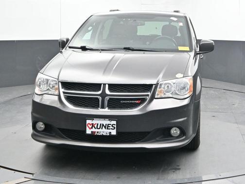 Granite Crystal Clearcoat Metallic 2018 Dodge Grand Caravan SXT