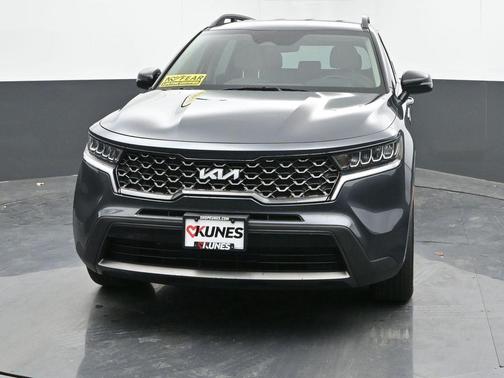 2022 Kia Sorento S