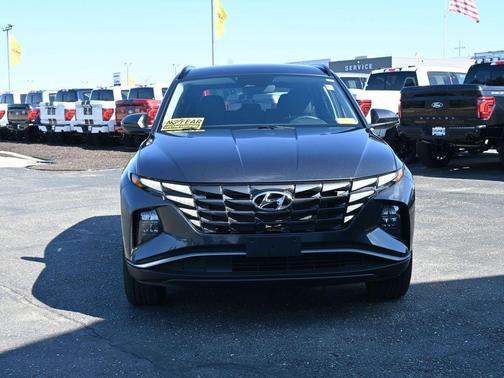 Dark Gray Metallic 2024 Hyundai TUCSON SEL