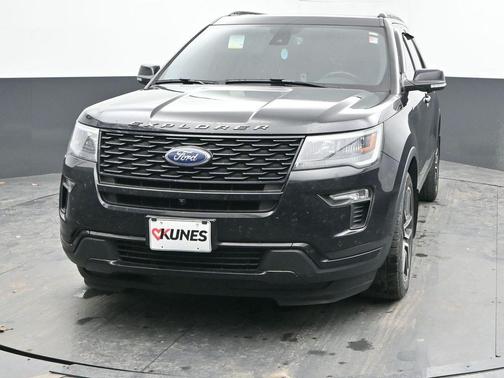 2019 Ford Explorer sport