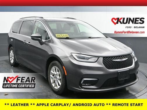 2022 Chrysler Pacifica Touring-L