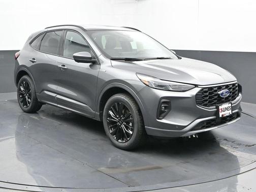 2025 Ford Escape ST-Line Elite