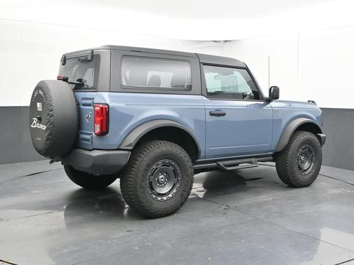 Azure Gray Metallic 2025 Ford Bronco Base