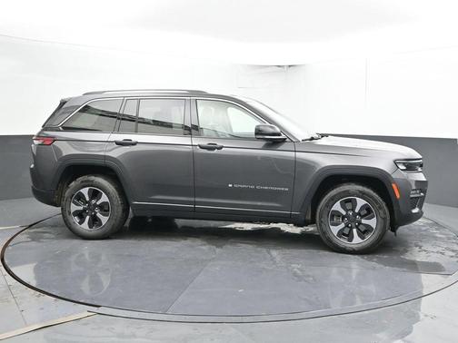 Metallic 2024 Jeep Grand Cherokee 4xe Base