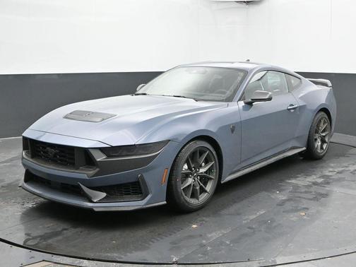 2025 Ford Mustang Dark Horse