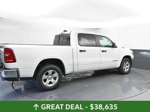 Bright White Clearcoat 2025 RAM 1500 Big Horn/Lone Star
