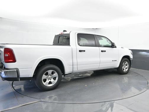Bright White Clearcoat 2025 RAM 1500 Big Horn/Lone Star