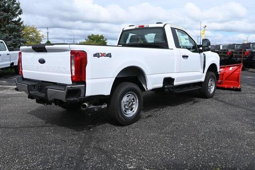 Oxford White 2026 Ford F-250 XL