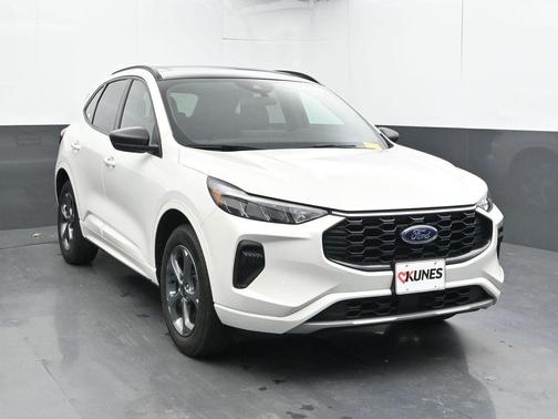 White 2024 Ford Escape ST-Line
