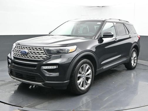 Black Metallic 2022 Ford Explorer Limited