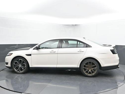 2017 Ford Taurus SHO