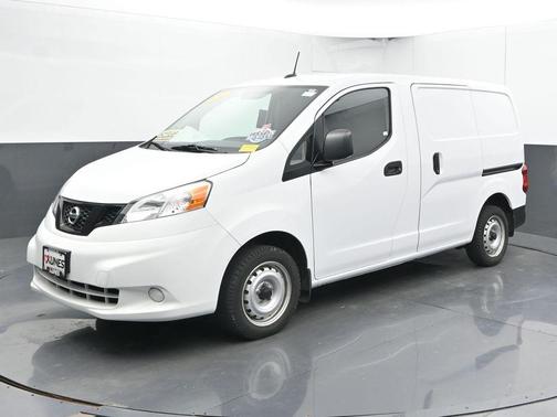2021 Nissan NV200 S
