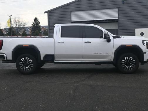 2024 GMC Sierra 3500 Denali Ultimate
