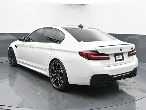 2022 BMW M5 Base