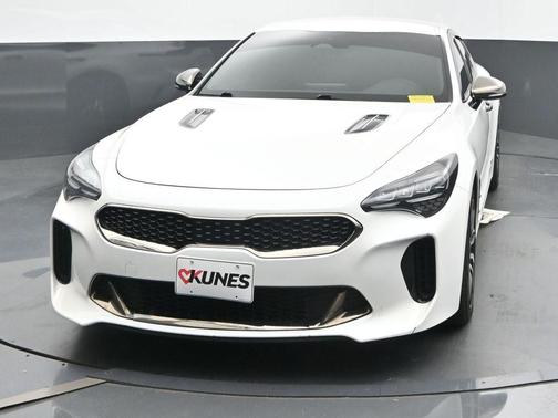 2023 Kia Stinger GT-Line