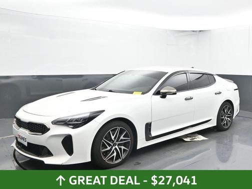 2023 Kia Stinger GT-Line