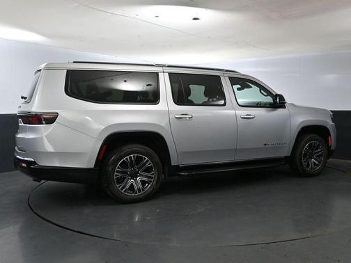 2023 Jeep Wagoneer L Series II